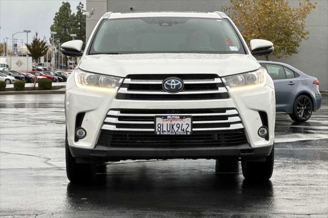 used 2019 Toyota Highlander Hybrid car, priced at $35,999