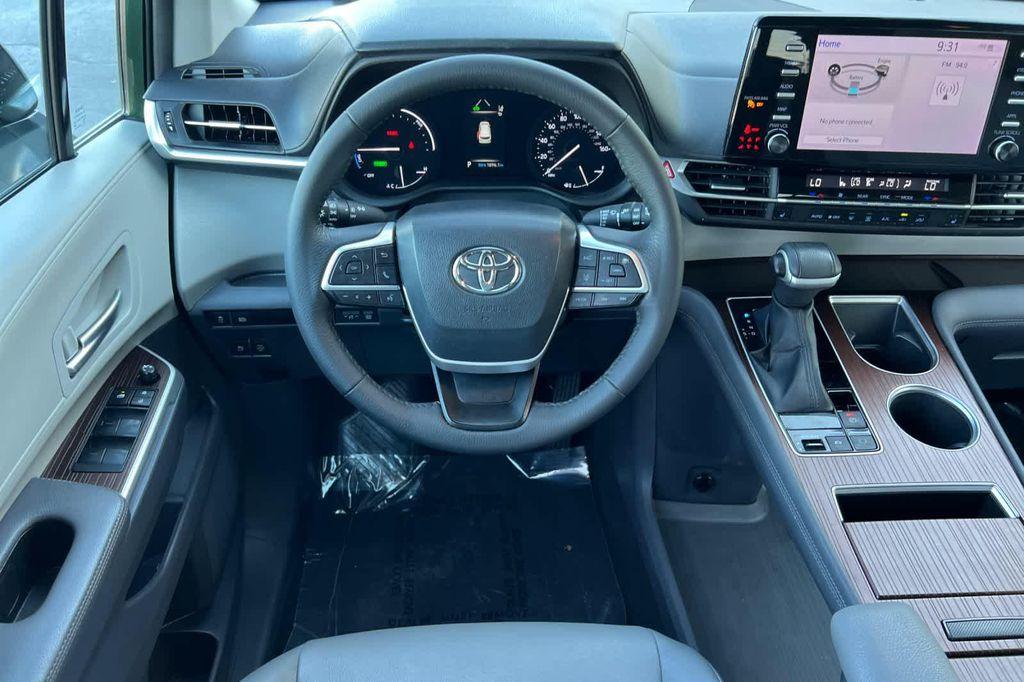 used 2023 Toyota Sienna car, priced at $40,999