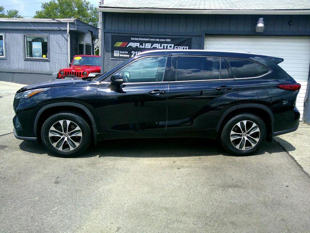 used 2020 Toyota Highlander car, priced at $24,998