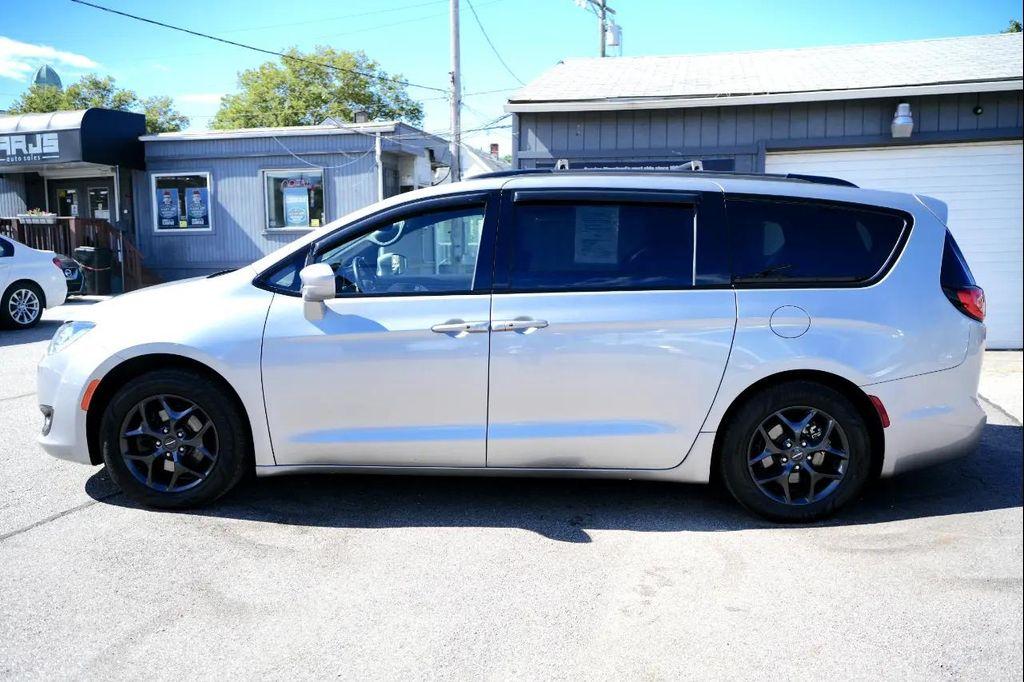 used 2018 Chrysler Pacifica car, priced at $13,987