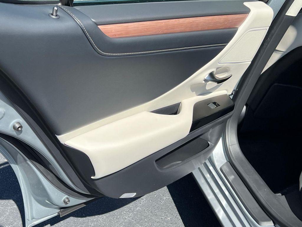 new 2025 Lexus ES 350 car, priced at $50,524
