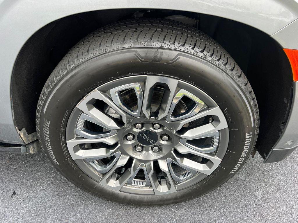 used 2023 GMC Yukon car, priced at $78,889