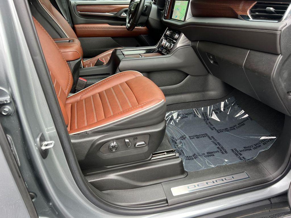 used 2023 GMC Yukon car, priced at $78,889