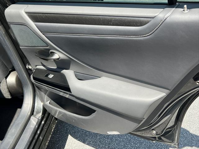 used 2022 Lexus ES 350 car, priced at $36,390
