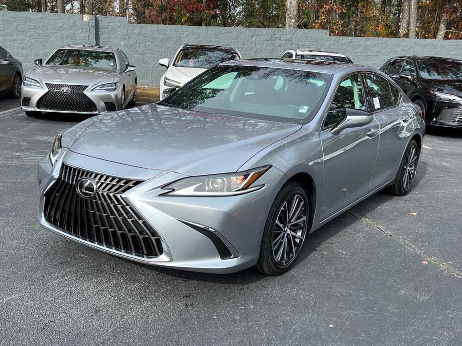 new 2025 Lexus ES 350 car, priced at $48,620