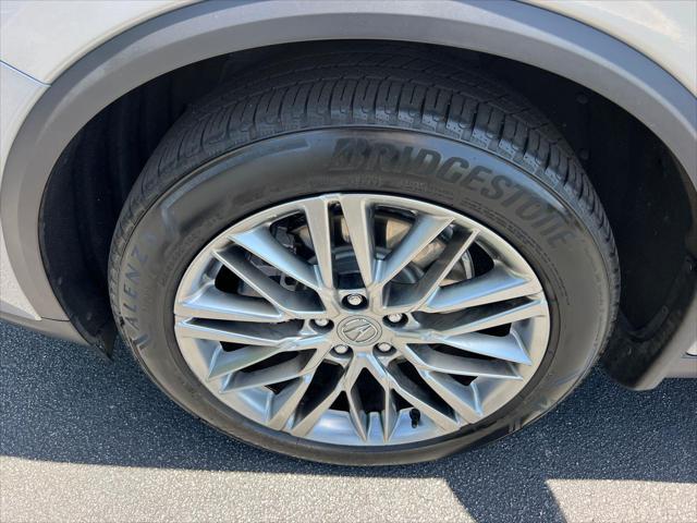 used 2023 Acura MDX car, priced at $39,990