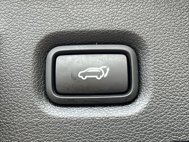 used 2022 Hyundai Santa Fe car, priced at $23,980