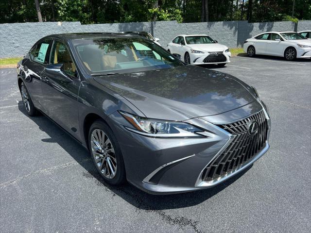 new 2025 Lexus ES 300h car, priced at $53,939