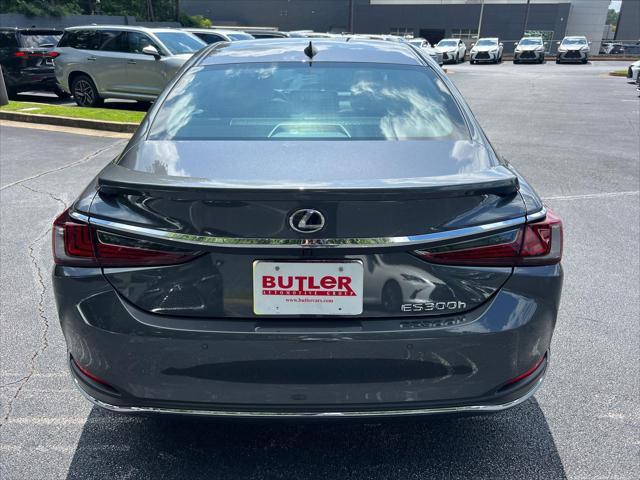 new 2025 Lexus ES 300h car, priced at $53,939