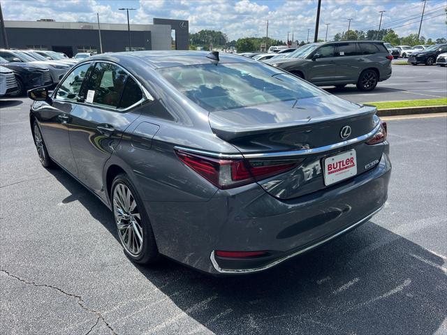 new 2025 Lexus ES 300h car, priced at $53,939