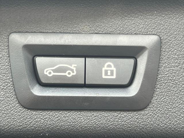 used 2022 BMW X7 car, priced at $55,990