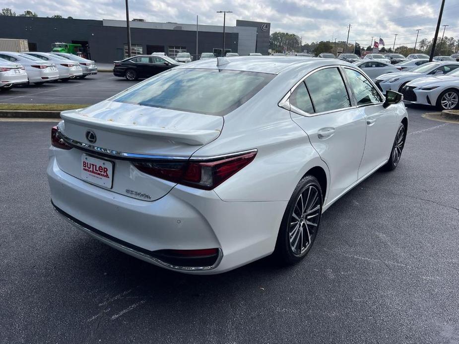 used 2024 Lexus ES 300h car, priced at $44,994