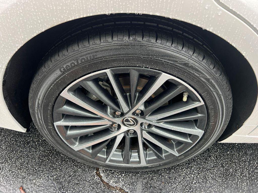 used 2022 Lexus ES 350 car, priced at $35,590