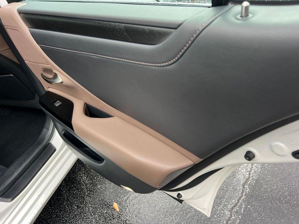 used 2022 Lexus ES 350 car, priced at $35,590