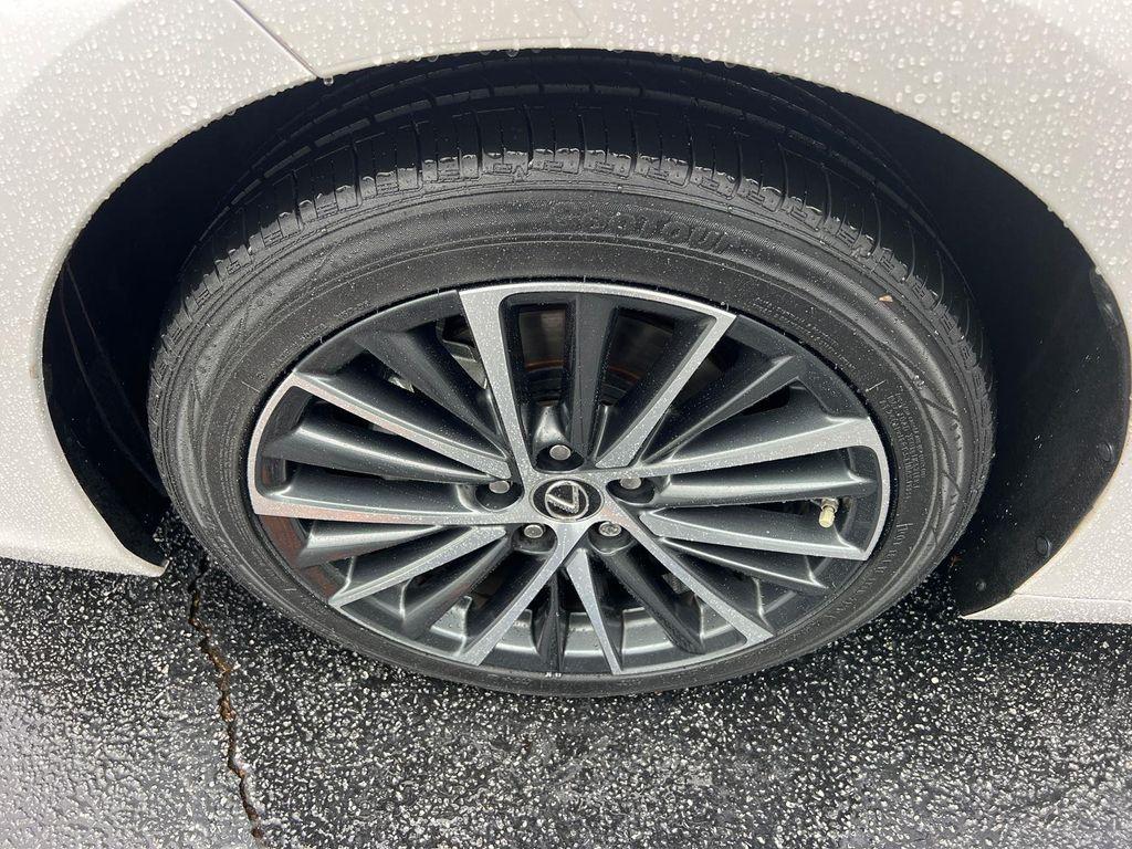 used 2022 Lexus ES 350 car, priced at $35,590