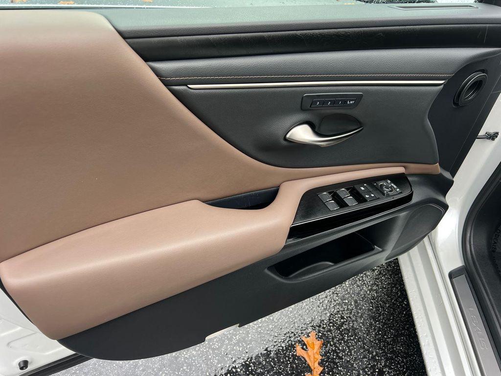 used 2022 Lexus ES 350 car, priced at $35,590