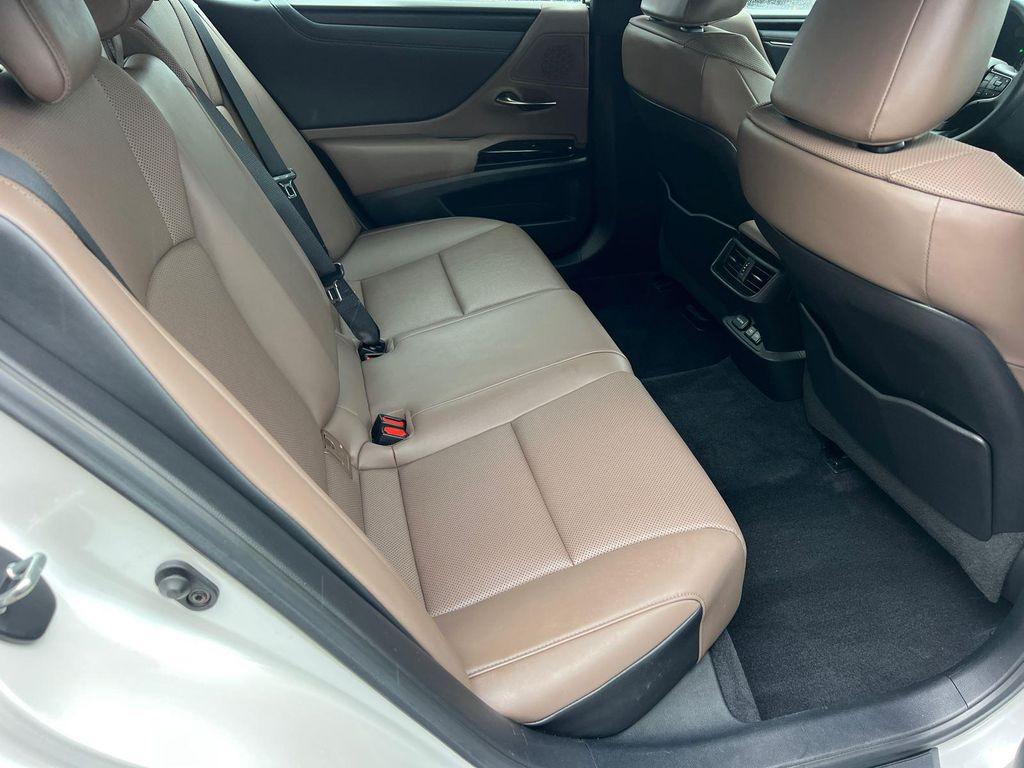 used 2022 Lexus ES 350 car, priced at $35,590