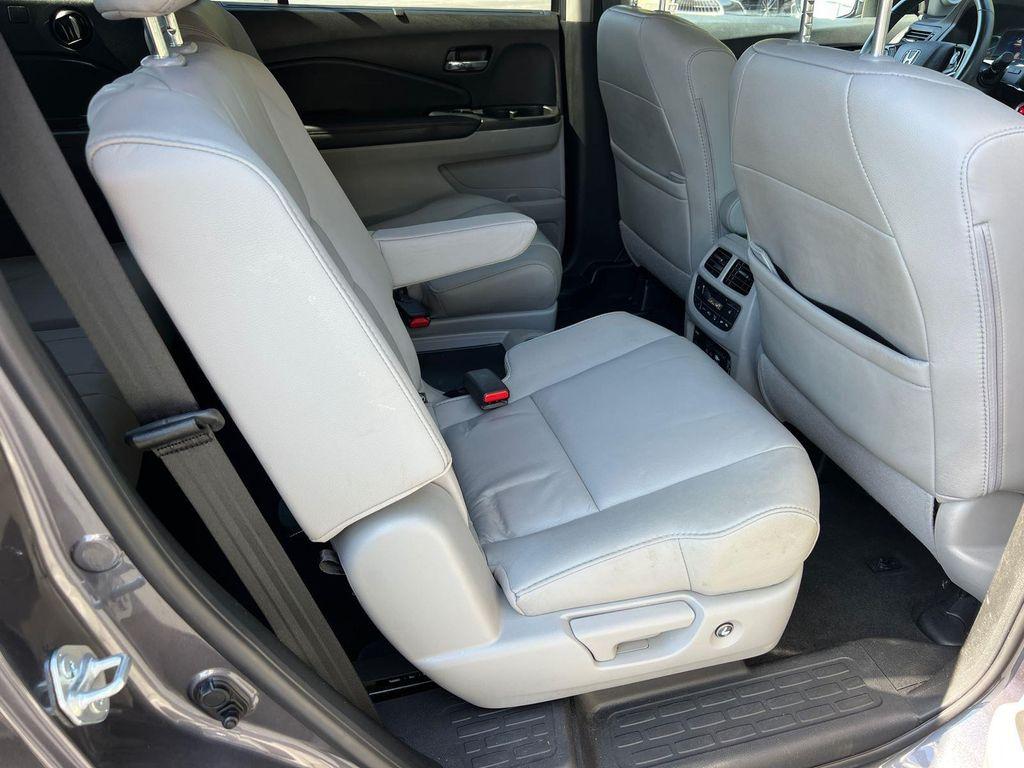 used 2021 Honda Pilot car, priced at $24,990