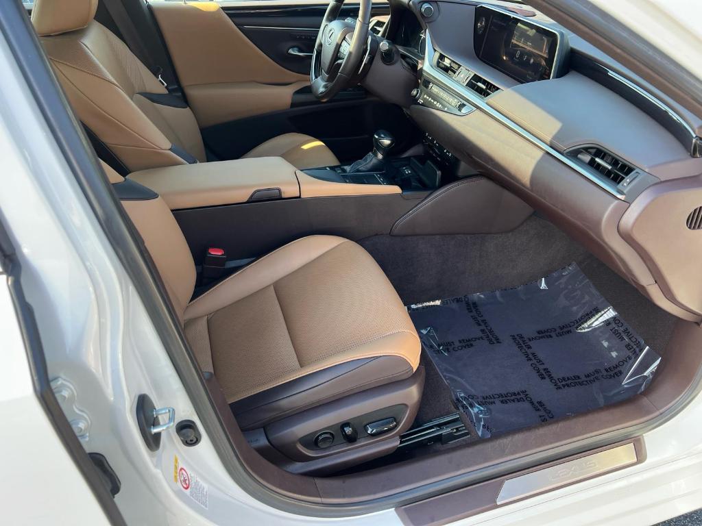 used 2019 Lexus ES 350 car, priced at $25,890