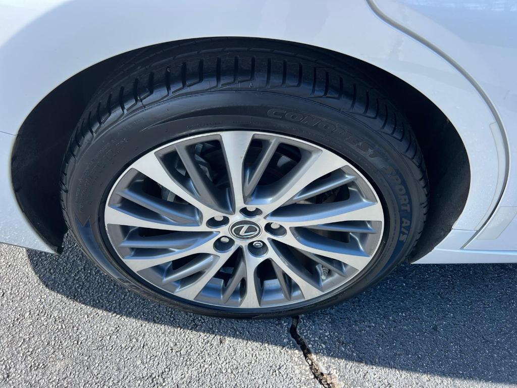 used 2019 Lexus ES 350 car, priced at $25,890