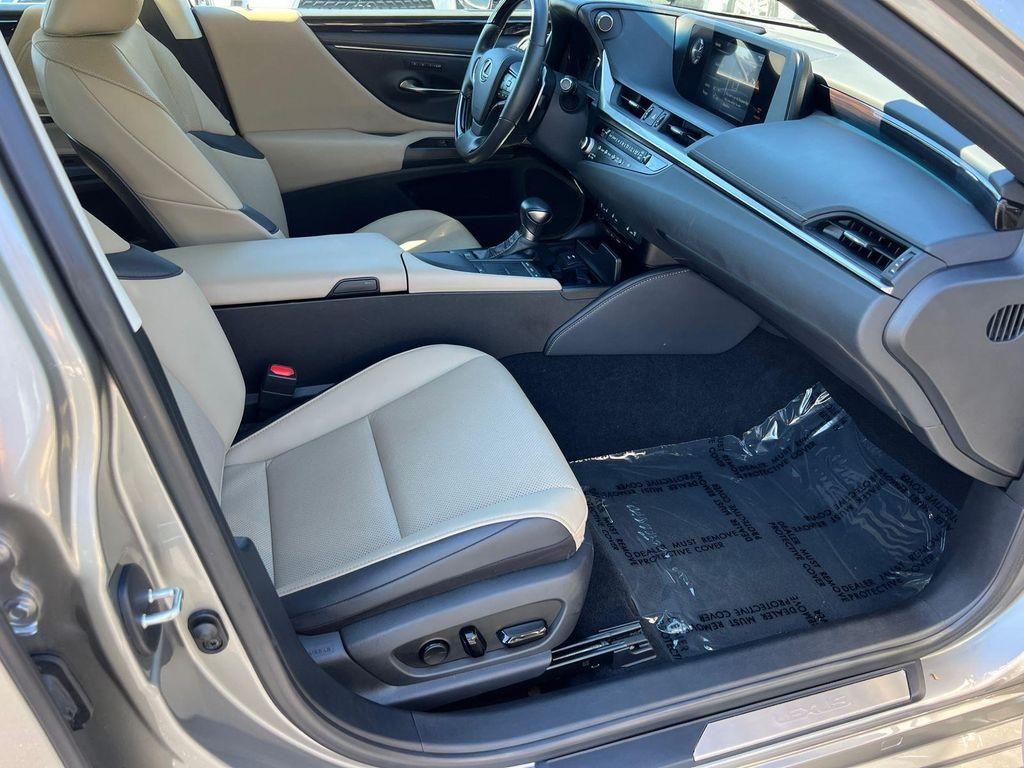 used 2021 Lexus ES 300h car, priced at $35,595