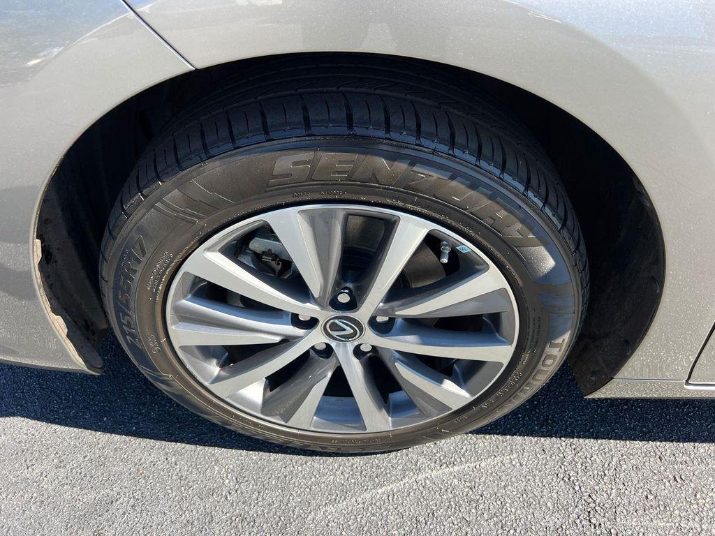 used 2021 Lexus ES 300h car, priced at $35,595