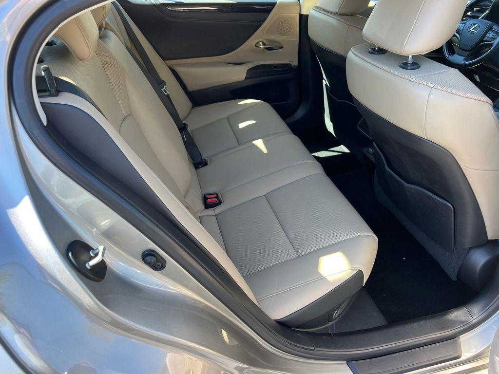 used 2021 Lexus ES 300h car, priced at $35,595