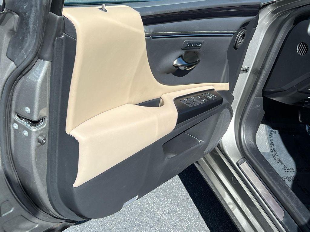 used 2021 Lexus ES 300h car, priced at $35,595