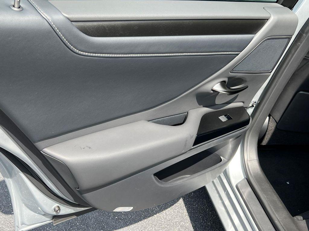 new 2025 Lexus ES 350 car, priced at $48,839
