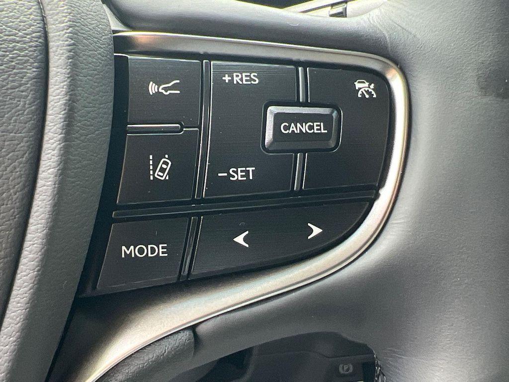 new 2025 Lexus ES 300h car, priced at $50,704