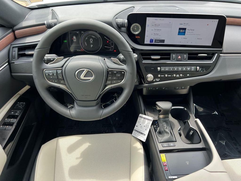 new 2025 Lexus ES 300h car, priced at $50,704