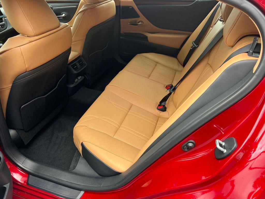 new 2025 Lexus ES 350 car, priced at $56,160