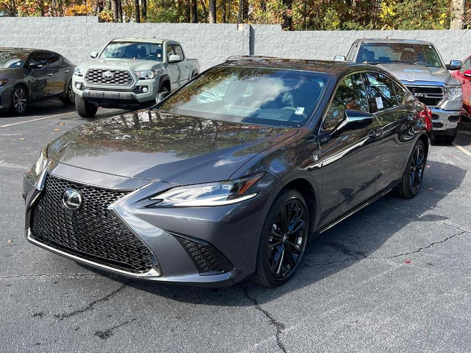 new 2025 Lexus ES 350 car, priced at $58,104