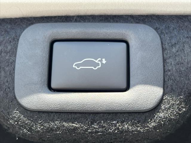 new 2025 Lexus ES 350 car, priced at $50,159