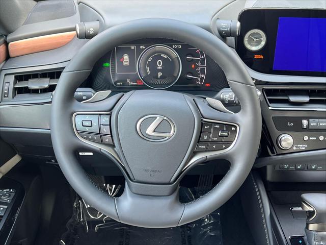 new 2025 Lexus ES 300h car, priced at $50,704