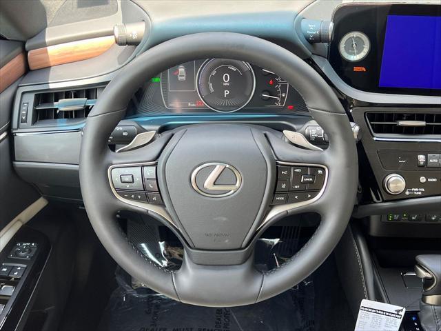 new 2025 Lexus ES 300h car, priced at $50,694