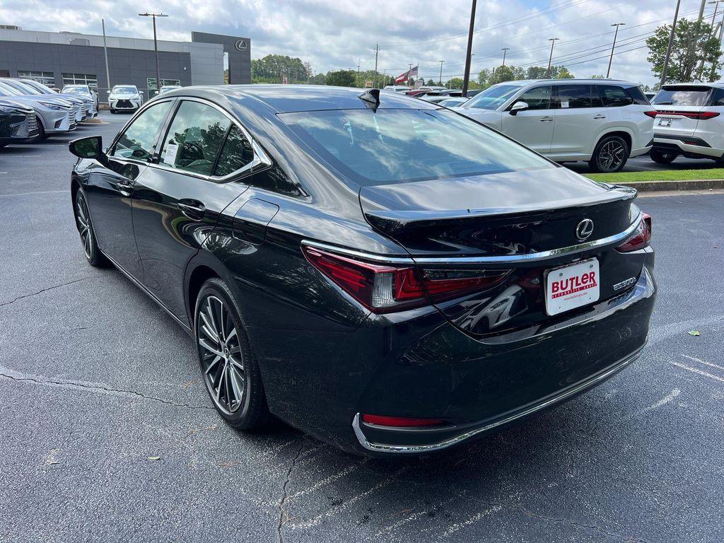 new 2025 Lexus ES 300h car, priced at $50,694