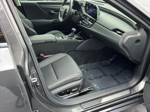 used 2024 Lexus ES 350 car, priced at $43,990