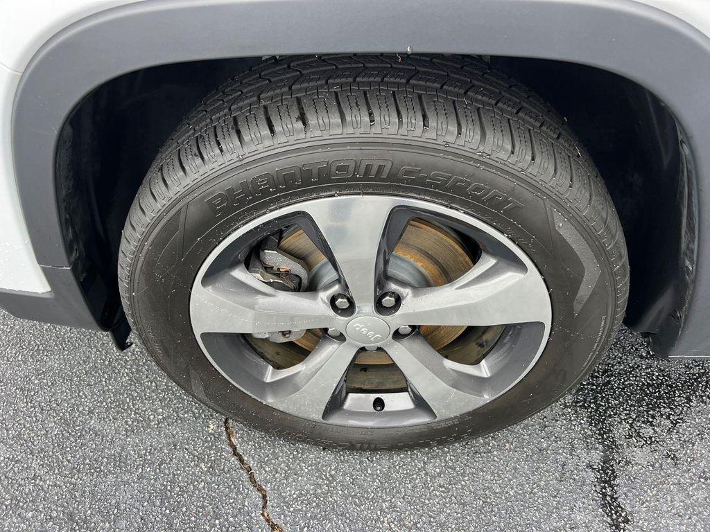 used 2020 Jeep Cherokee car, priced at $19,980