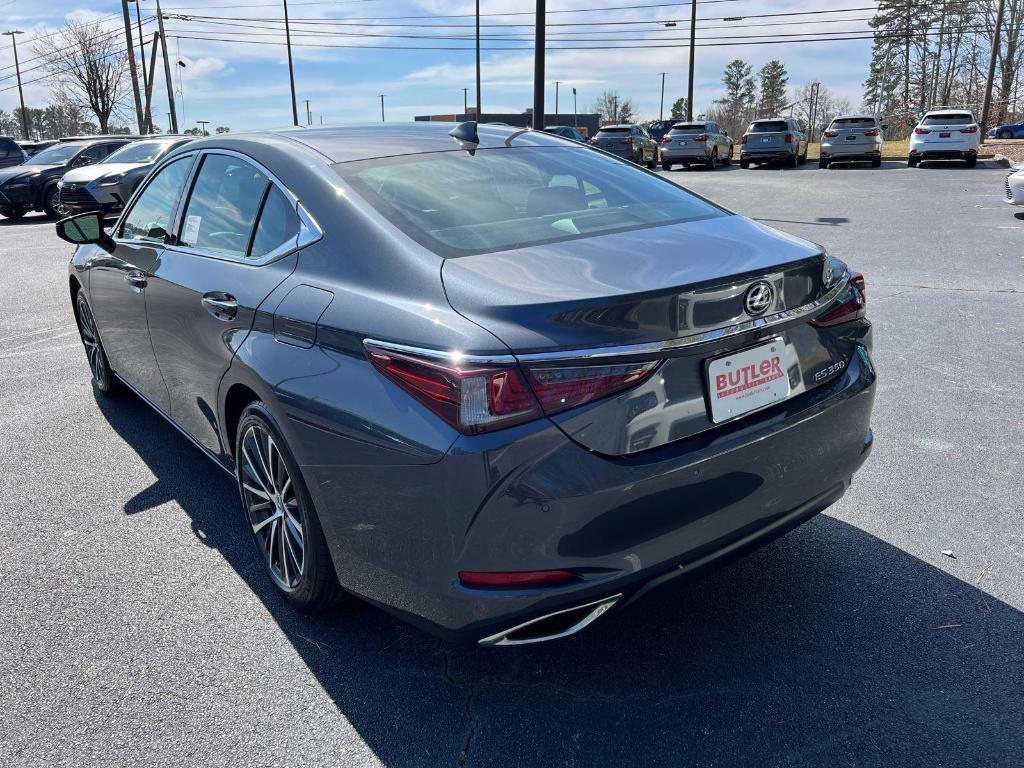 new 2025 Lexus ES 350 car, priced at $48,564