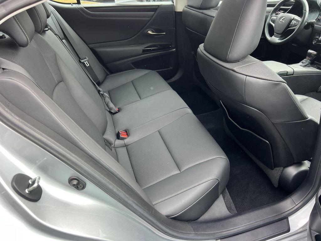 used 2022 Lexus ES 350 car, priced at $38,390