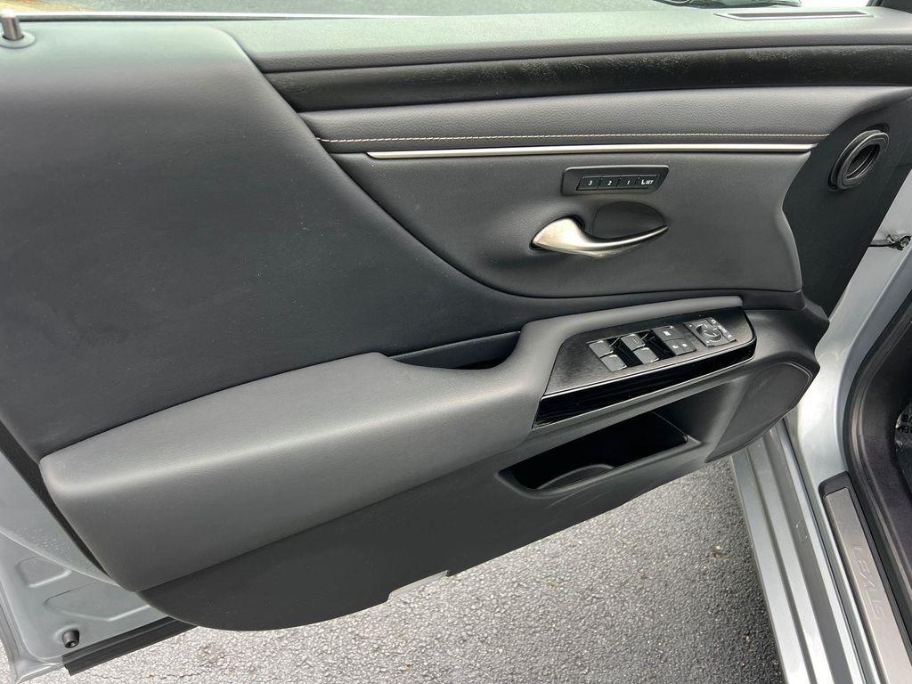 used 2022 Lexus ES 350 car, priced at $38,390