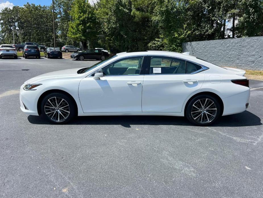 new 2025 Lexus ES 300h car, priced at $50,919