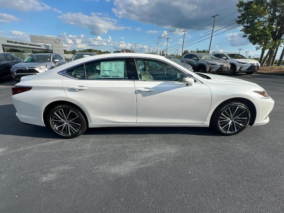 new 2025 Lexus ES 350 car, priced at $48,864