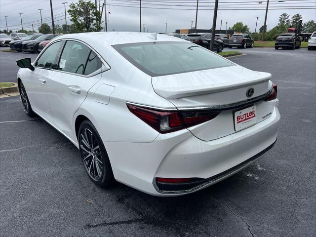 new 2025 Lexus ES 300h car, priced at $50,704