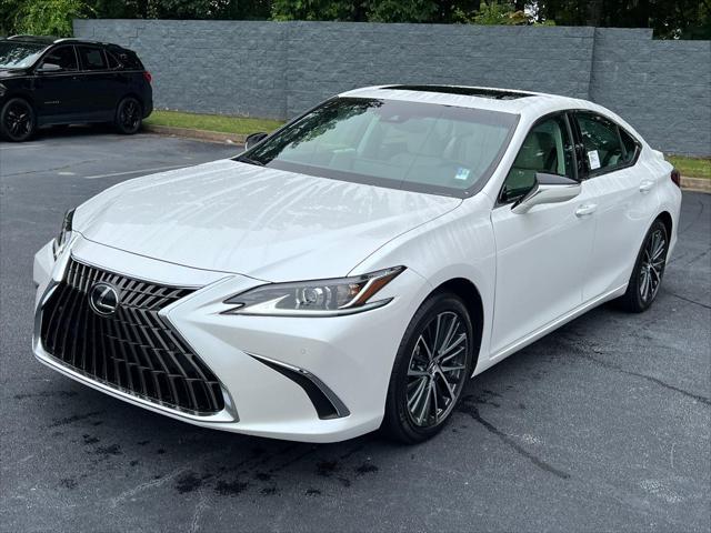 new 2025 Lexus ES 300h car, priced at $50,704
