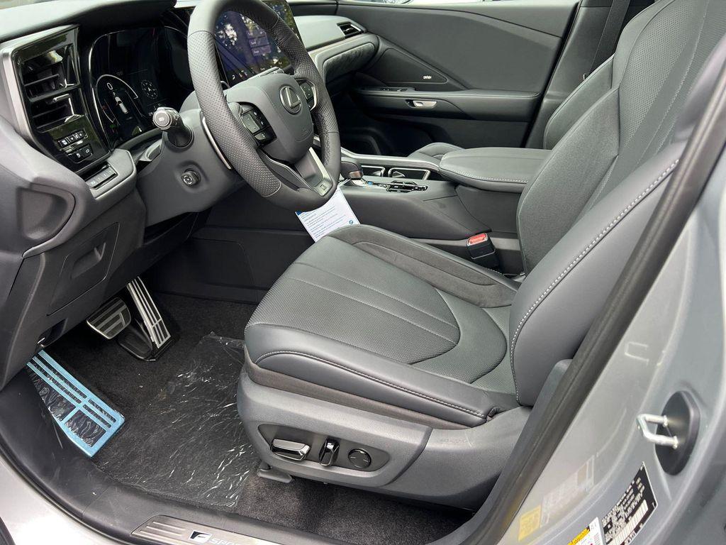 new 2025 Lexus TX 500h car, priced at $80,554