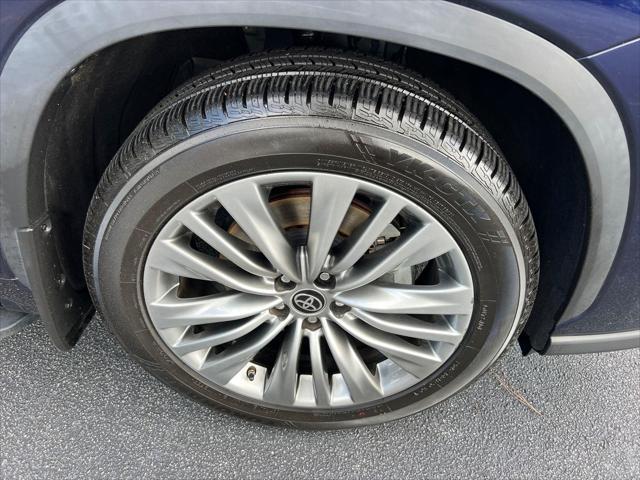 used 2023 Toyota Highlander car, priced at $41,990