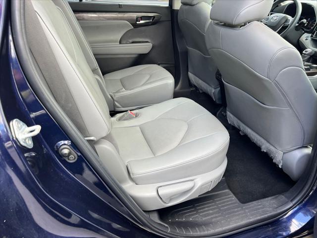 used 2023 Toyota Highlander car, priced at $41,990
