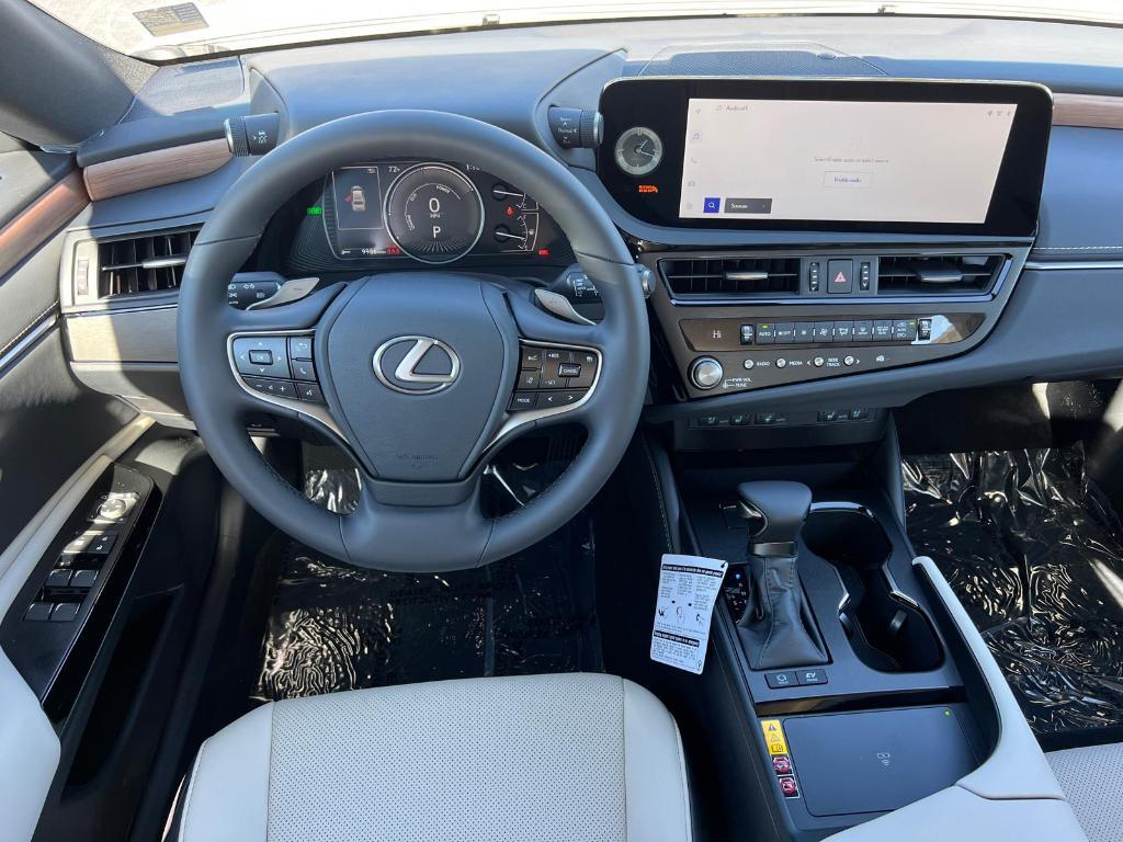 new 2025 Lexus ES 300h car, priced at $51,244